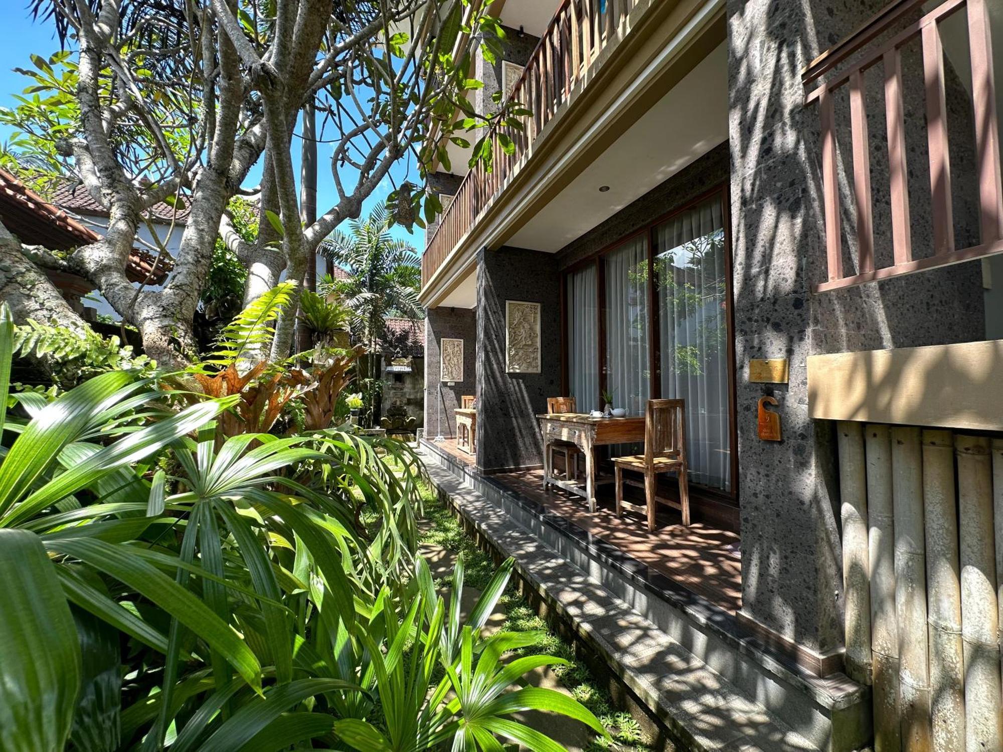 Santosha Place Ubud  Exterior photo